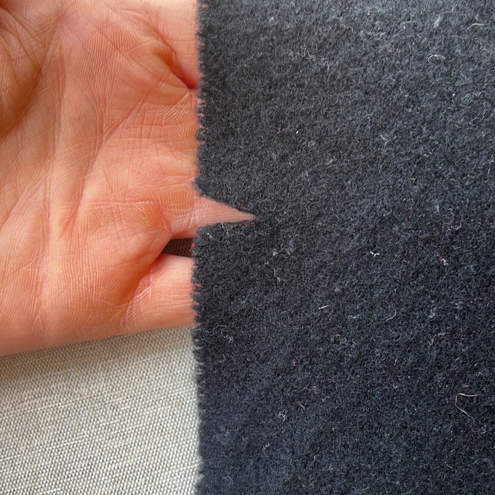 YSL Yves Saint Laurent scarf - Picture 6 of 7